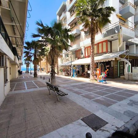 Apartment 50 Meters From The Beach Loutraki  Ngoại thất bức ảnh