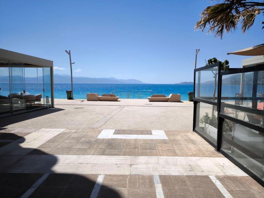 Apartment 50 Meters From The Beach Loutraki  Ngoại thất bức ảnh