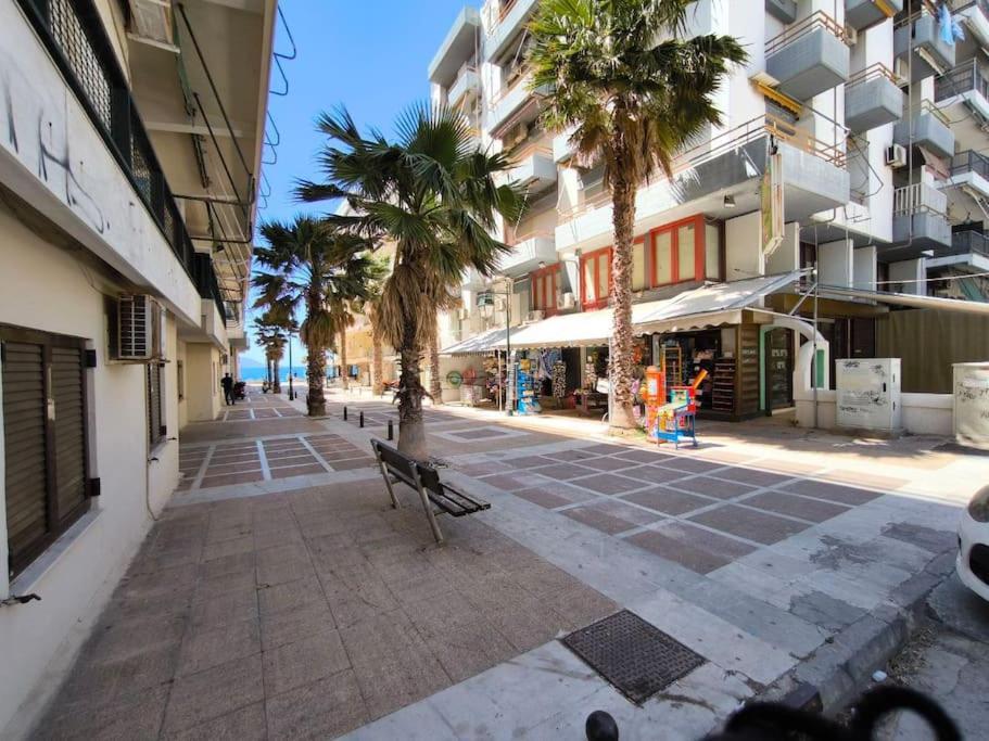 Apartment 50 Meters From The Beach Loutraki  Ngoại thất bức ảnh